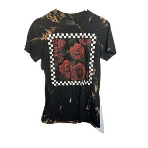 LCM international womens short sleeve shirt size small black red rose